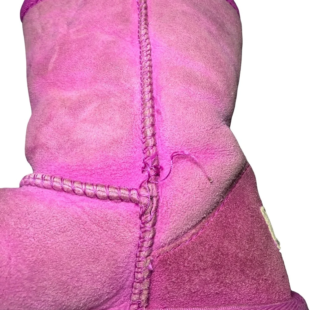 UGG 5251 Classic Short Purple Size 2 Little Girls
